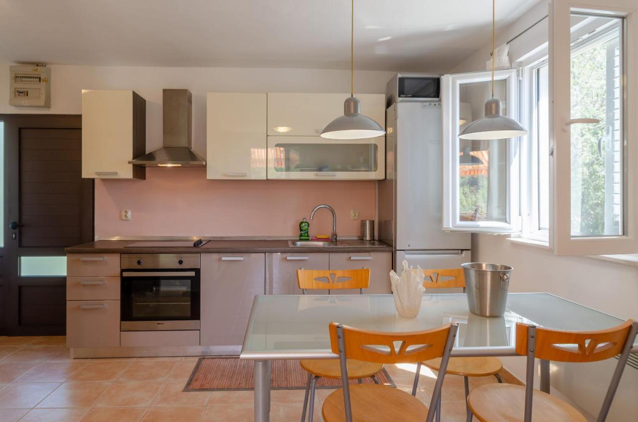 Apartment Tanja Vela Luka Eksteriør bilde