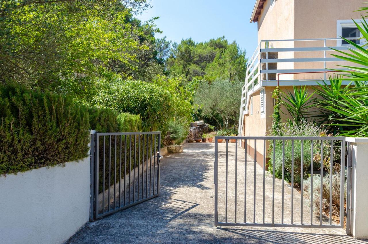 Apartment Tanja Vela Luka Eksteriør bilde